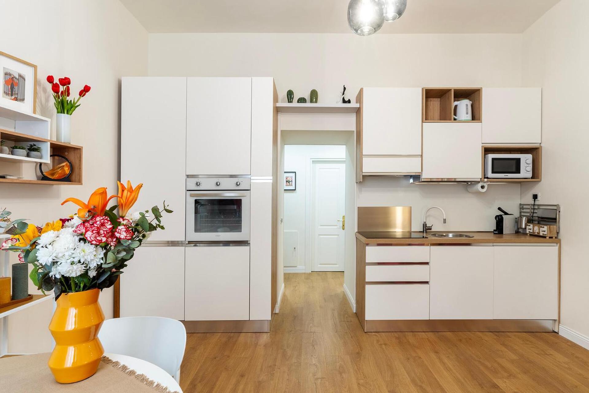 Apartamento Pictadomus-albus, Metro Furio Camillo *